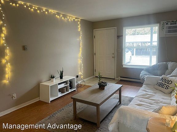 5th image of 1190 Windsor Dr #11627316