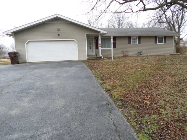 205 E King Dr, Willard, MO 65781