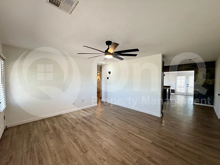 9441 N 15th Pl — Photo 13