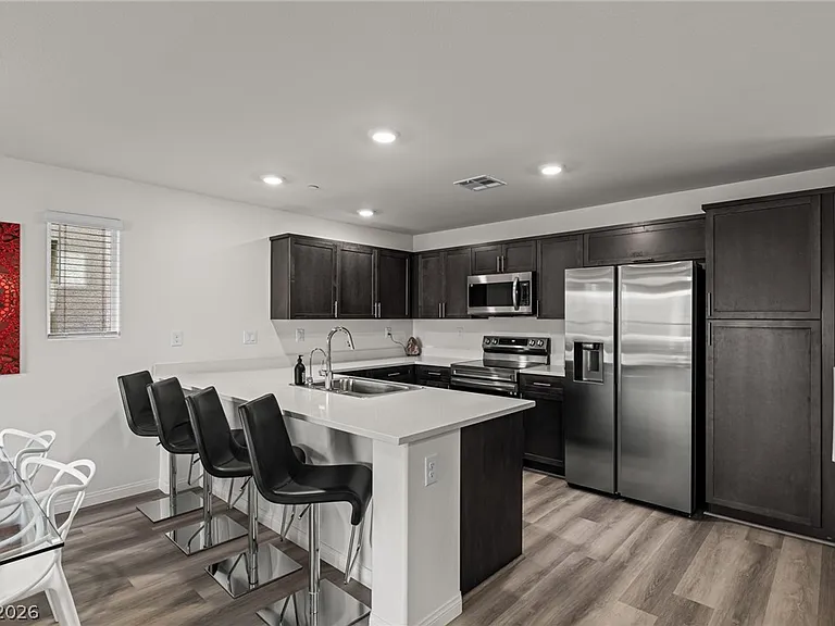 6829 Prairie Pearl St — Photo 30