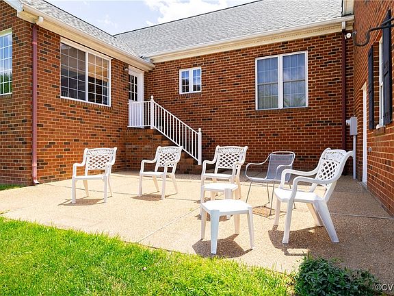 5th image of 8090 Berkeley Forest Ct