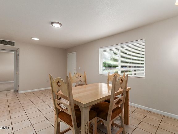 4th image of 333 E KENWOOD Circle