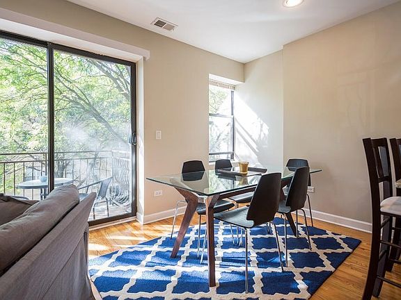 3rd image of 4765 N Maplewood Ave #203