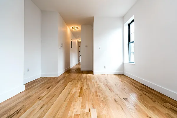 Rented by Nooklyn NYC LLC | media 24