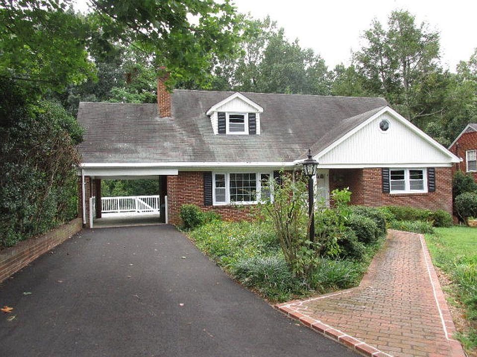 1st image of 305 Oakdale St