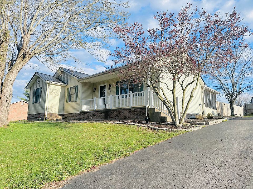1st image of 436 Halls Gap Estates Rd