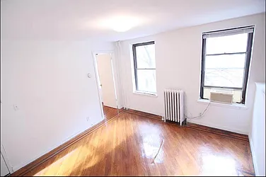 Rented by Green Line Realty