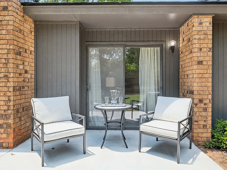 3911 Morrison Cir — Photo 41