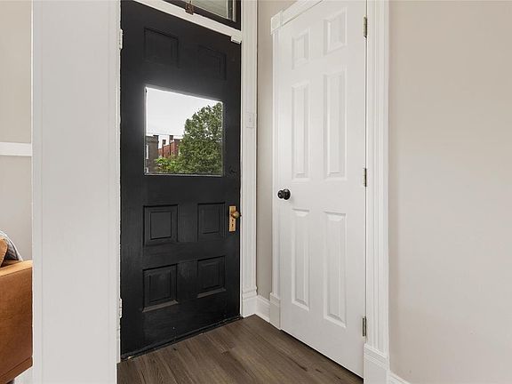 5th image of 4514 S Grand Blvd