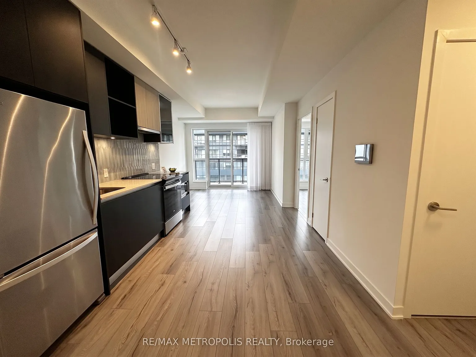 1 bed, $1,950 — Photo 4
