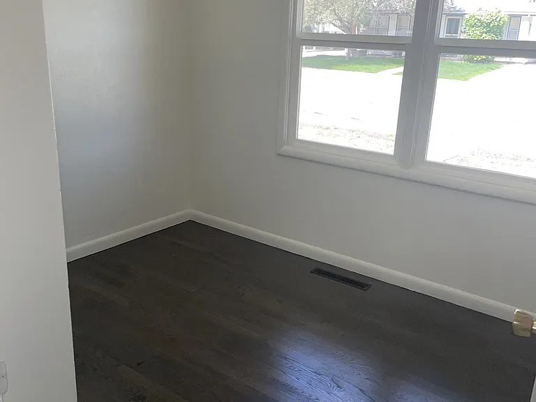 2590 Forsythia St — Photo 4
