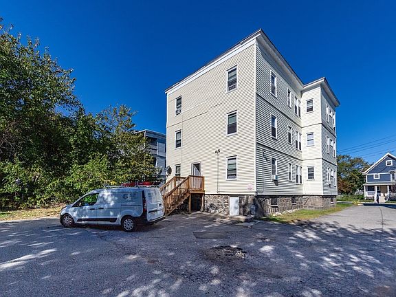 4th image of 140 Callender St