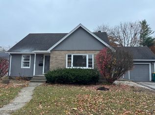 1616 Glenwood Ave, Joliet, IL 60435