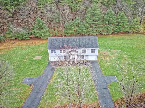 202 N Nassau Rd #1, Averill Park, NY 12018