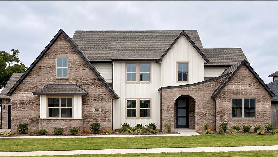 1st image of 4528 Maple Ridge Dr