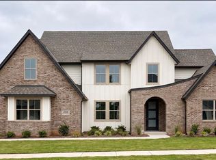 4528 Maple Ridge Dr, Edmond, OK 73034