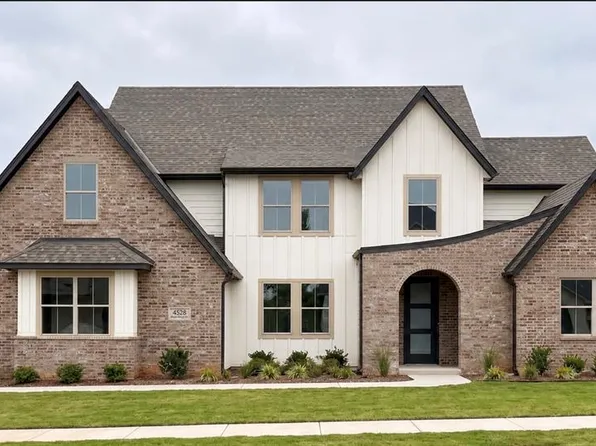 4528 Maple Ridge Dr, Edmond, OK 73034