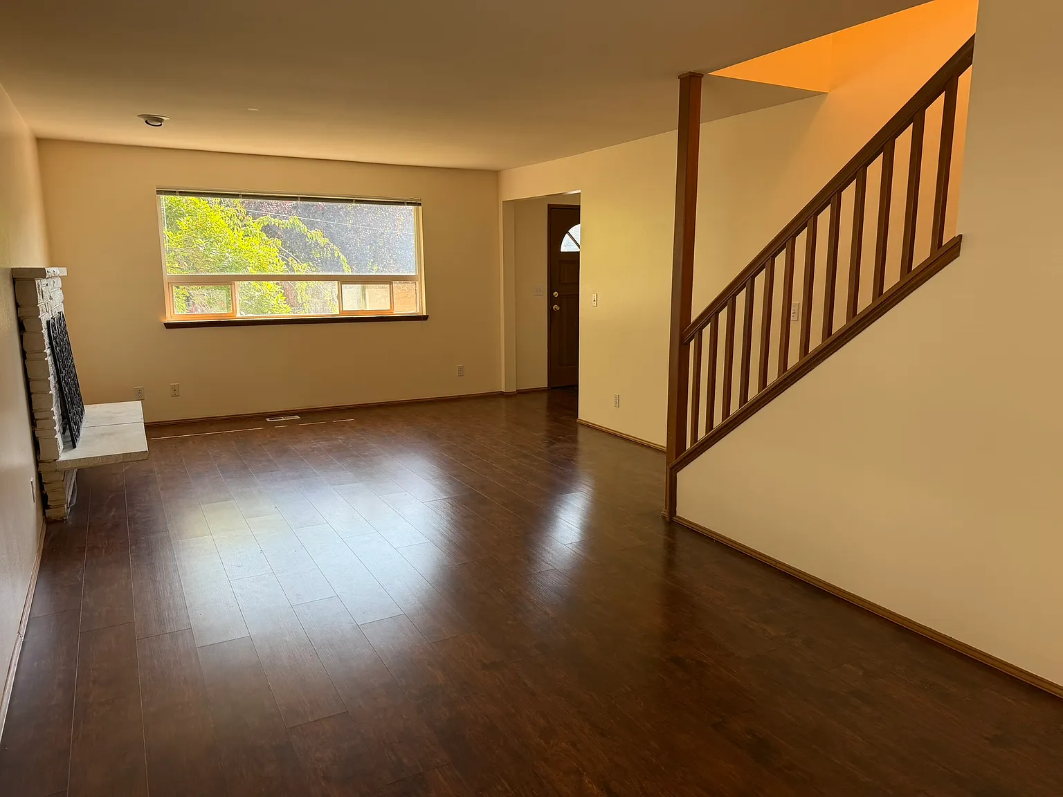 3 bed, 1730 sqft, $4,295 — Photo 2