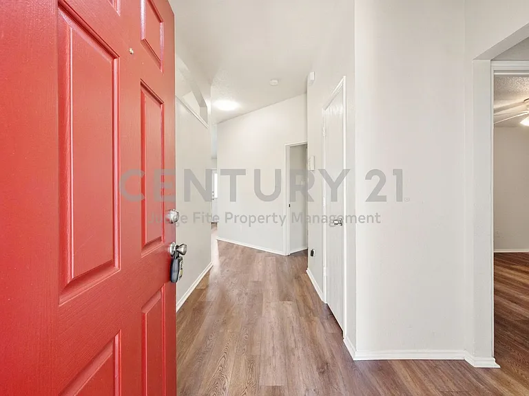 1529 Bluewater Dr — Photo 7