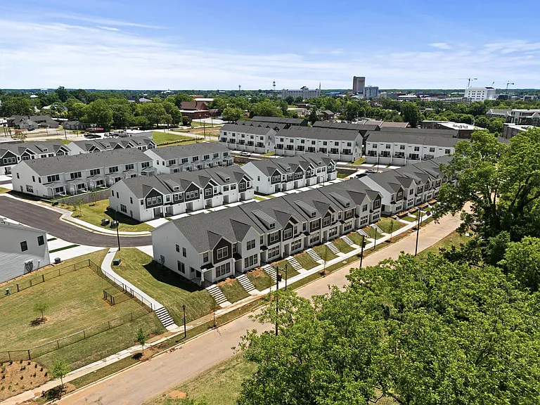 Northside Townhomes — Photo 34