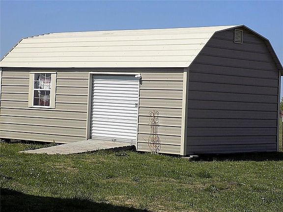 3rd image of 796 County Road 2733