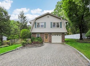 20 John St, Closter, NJ