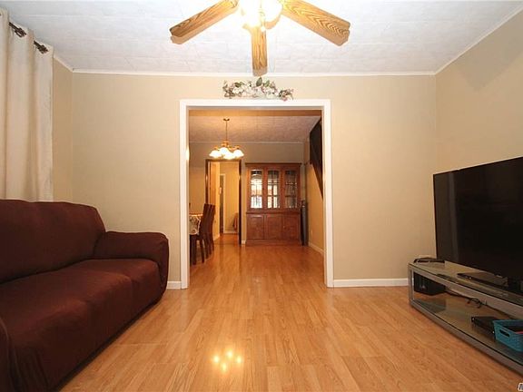 3rd image of 58-18 61st St