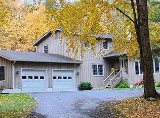 641 Twin Lakes Rd, Shohola, PA 18458