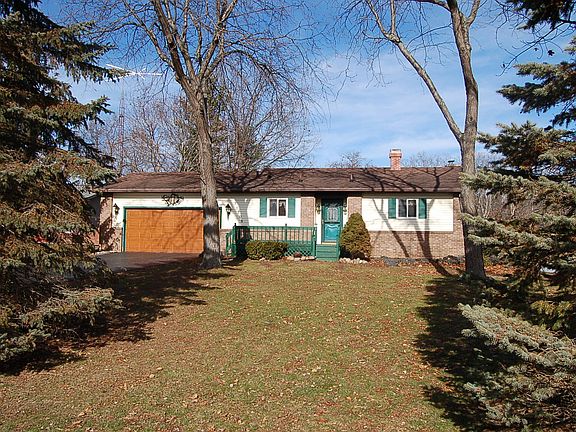 2nd image of 11108 Oakwood Dr