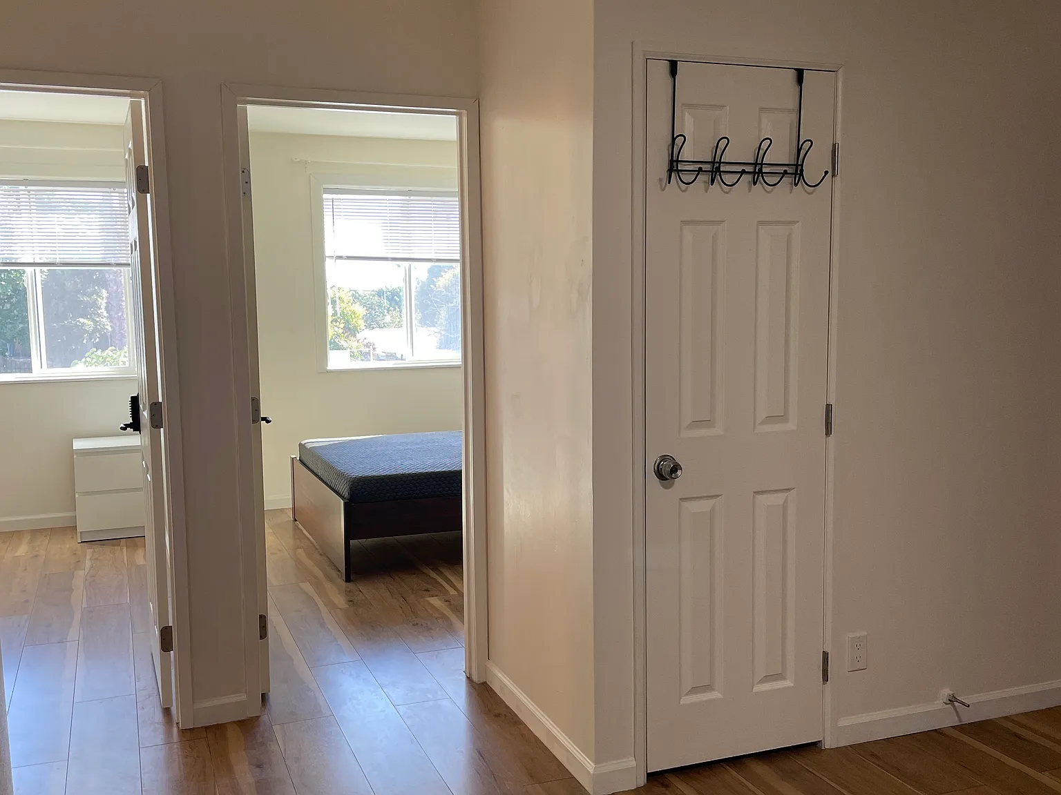 3678 Logan Ave — Photo 4