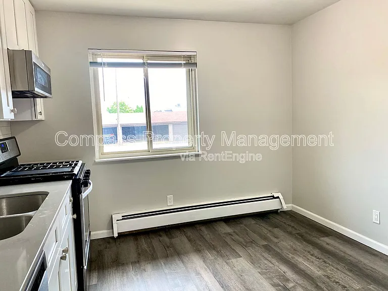 1720 Porter St SW #3 — Photo 3