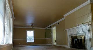5th image of 52 E Northwood Dr