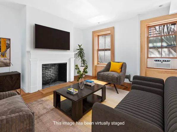 115 West 15th Street image 1 of 15