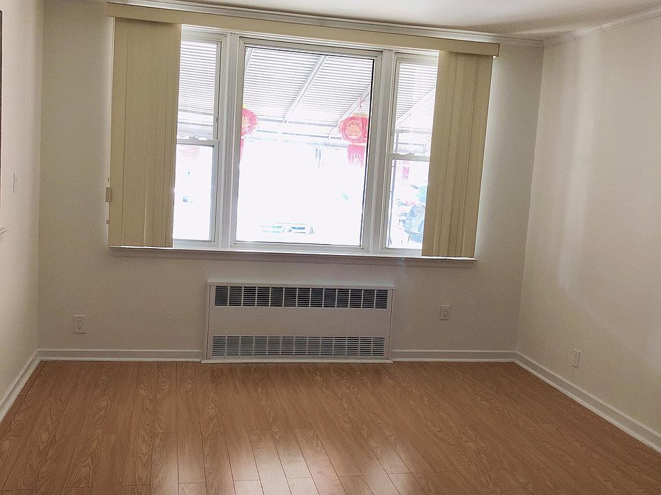 1st image of 2169 Ford St #1