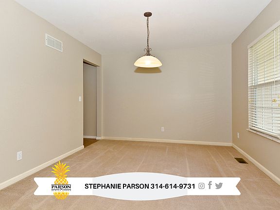 5th image of 856 Carriage Cove Ct