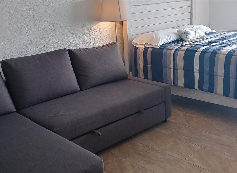 1st image of 7904 West Dr APT 115