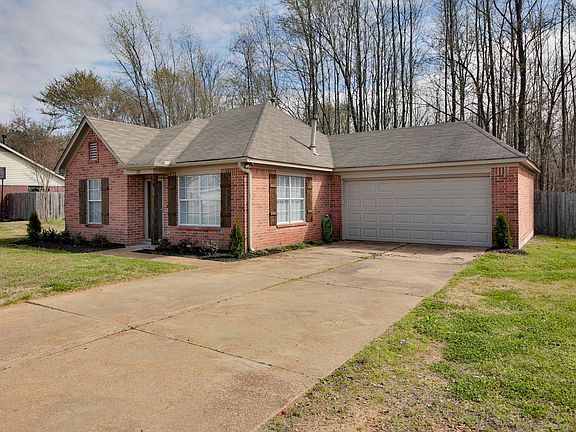 2nd image of 125 Pine Ridge Ln