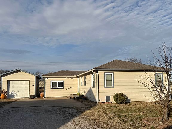 2nd image of 5943 N Ridge Rd