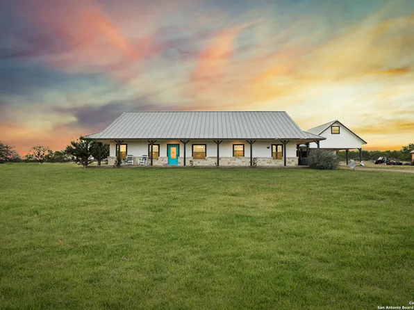 4355 N State Highway 16, Jourdanton, TX 78026