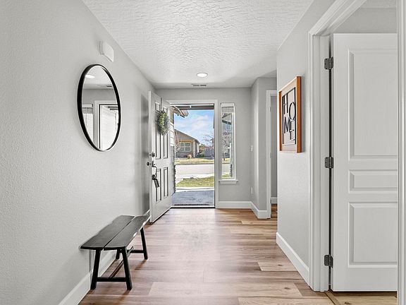 4th image of 7118 S Parkridge Blvd