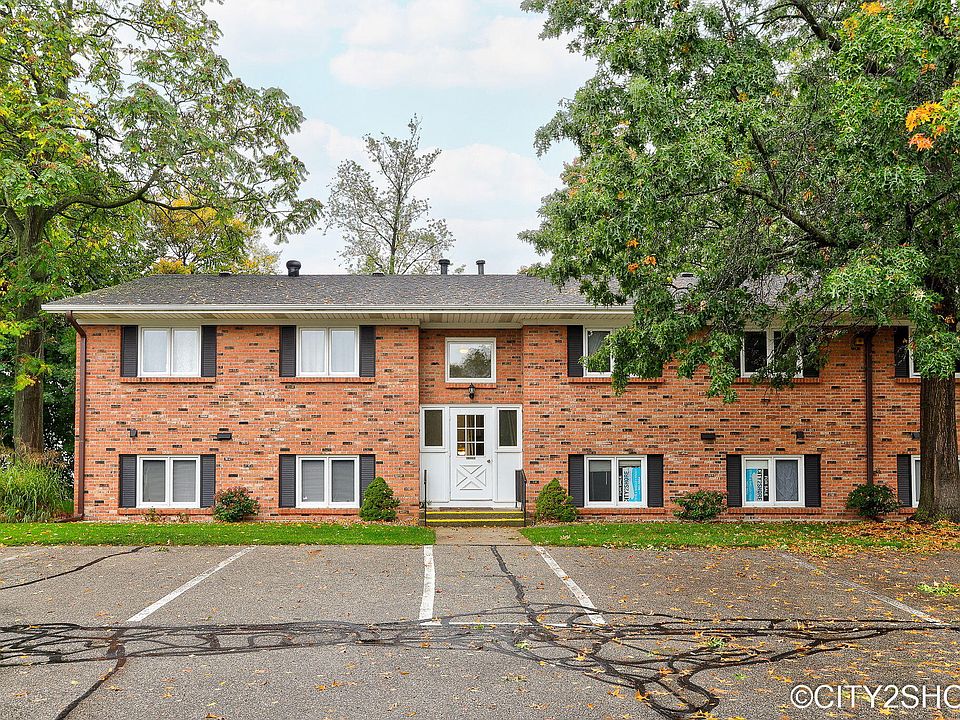 1st image of 230 S State St APT 26