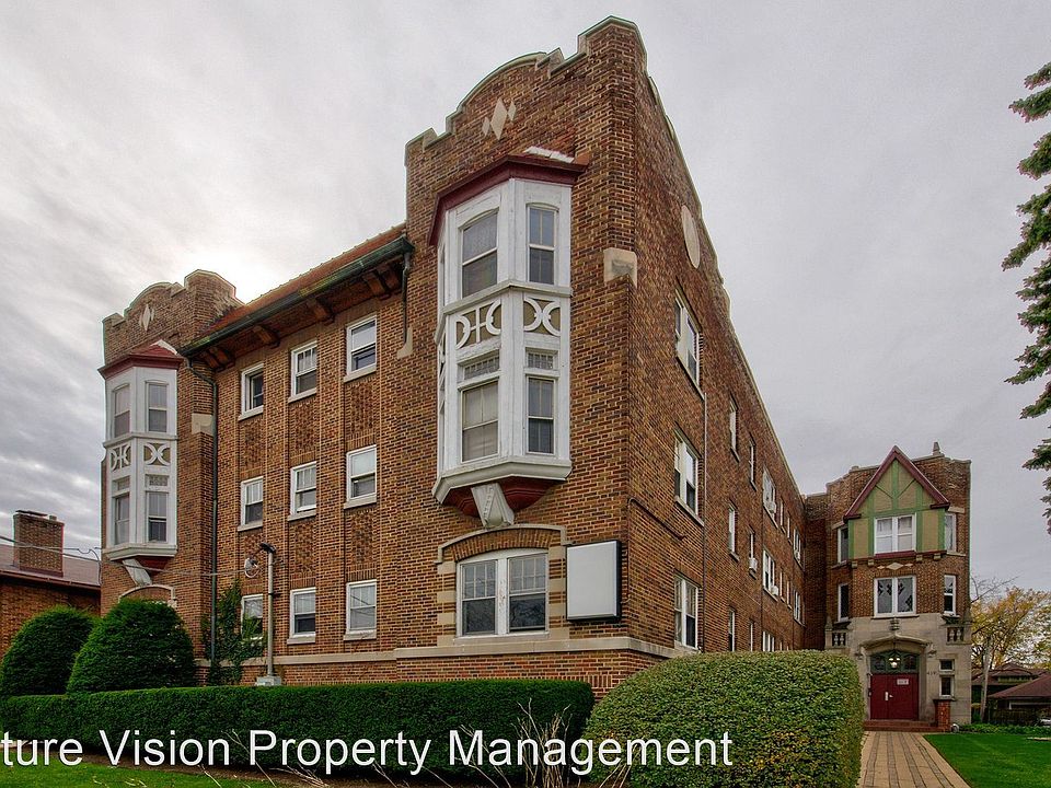 1st image of 419 E Galena Blvd #208