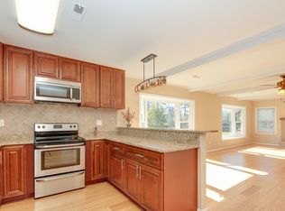 848 Round Bay Rd, Norfolk, VA 23502