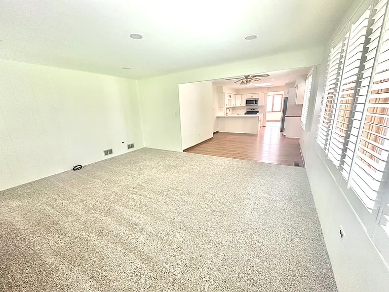 12724 W Tanglewood Cir — Photo 10