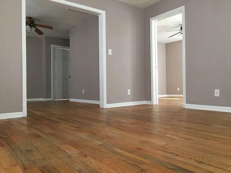 1614 Bolivar St — Photo 4