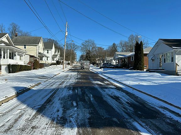 5th image of 1004 Chester Ave