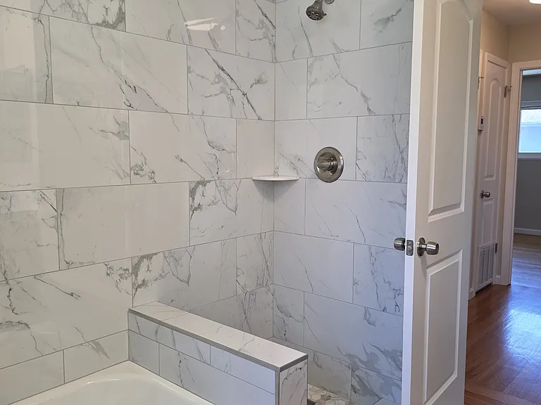 New tiled shower (shower glass will be installed soon).