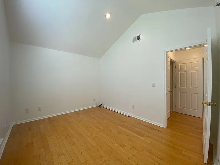 9014 Blueshot Ct — Photo 13