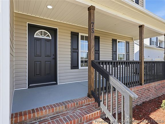 4th image of 75 Wessex Ct