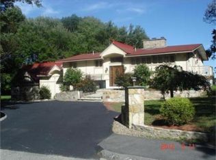 25 Sturges Rd, Sharon, MA 02067